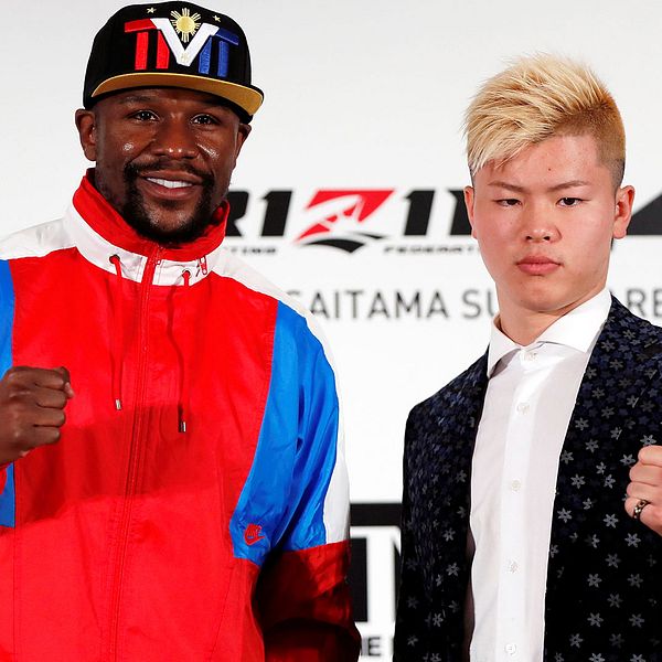 Boxningslegendaren Floyd Mayweather, 41, och japanske kickboxaren Tenshin Nasukawa, 20.