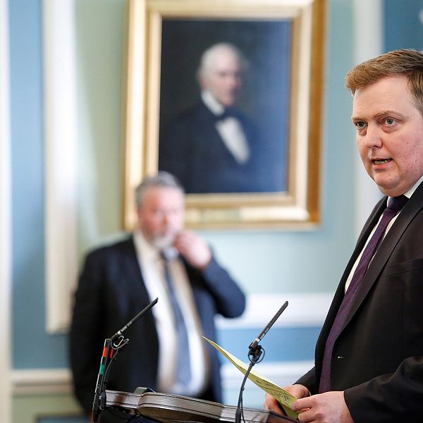 Islands statsminister Sigmundir David Gunnlaugsson talar i parlamentet.