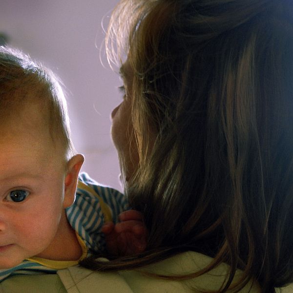 Var tionde nybliven mamma drabbas av depression efter förlossningen. Men många kan få hjälp, visar en ny studie.