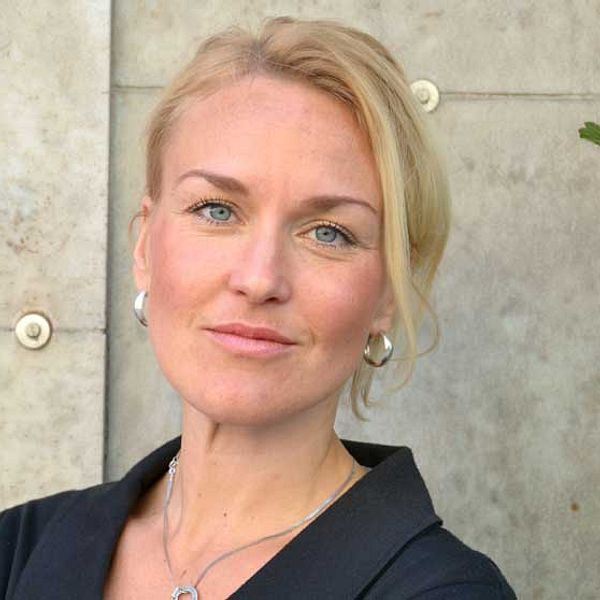 Olga Persson, förbundssekreterare i Sveriges kvinno- och tjejjourers riksförbund (SKR)