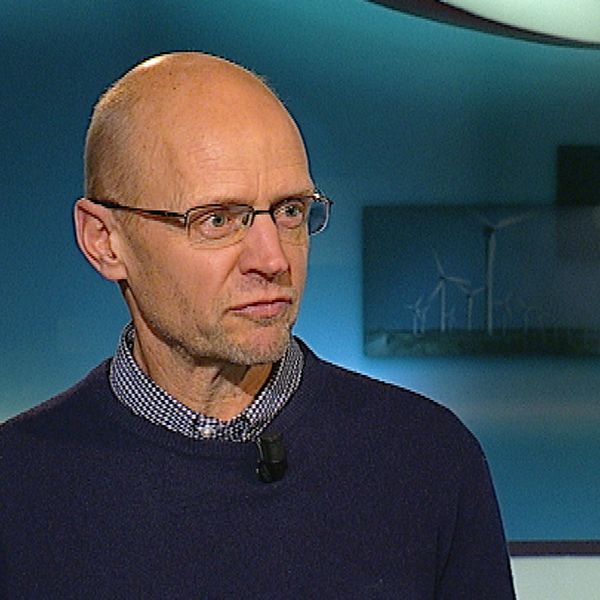 Fredrik Israelsson, reporter SVT Nyheter Västernorrland i studion
