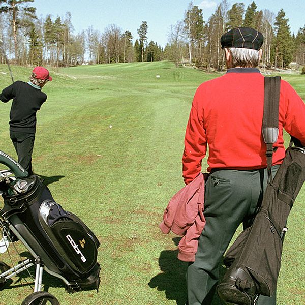 I en ny Sifomätning tycker en majoritet att pensionärer ska betala lägre skatt än de som jobbar.