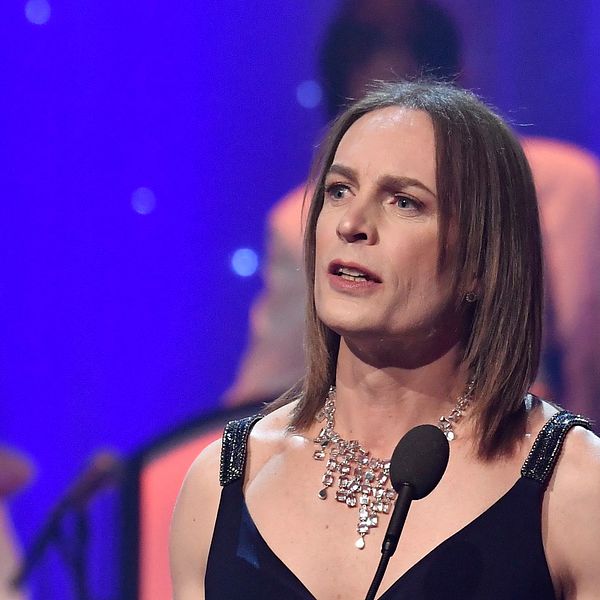 ICA-toppen Caroline Farberger vinner pris i kategorin ” årets HBTQ-person” på QX-galan på Cirkus.