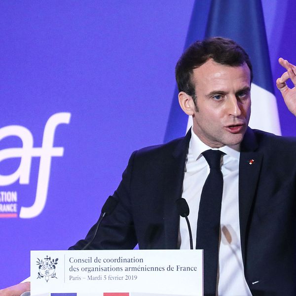 Frankrikes president Emmanuel Macron när han utlyste minnesdagen på tisdagskvällen.