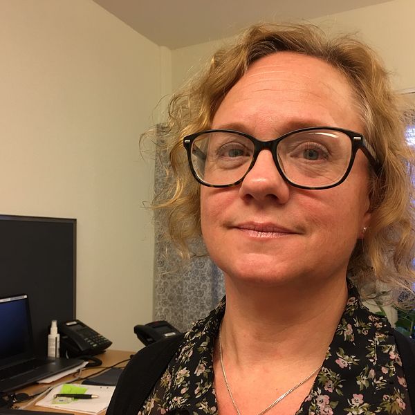 På bilden syns chefen för Laro-mottagningen på länssjukhuset i Sundsvall, Anna-Karin Rudberg.