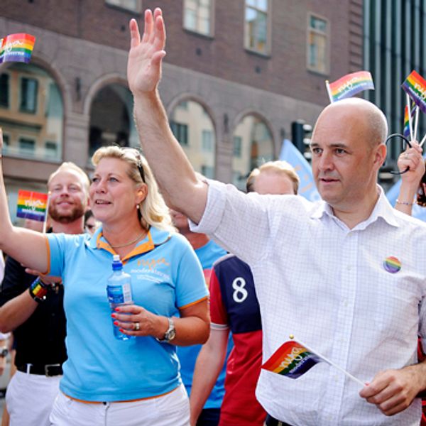 Fredrik Reinfeldt är den första statsministern som har gått i Prideparaden.
