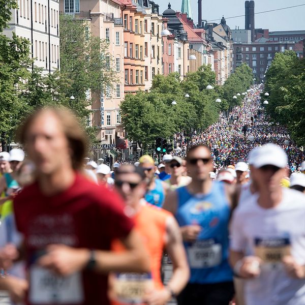 Stockholm marathon på Odengatan.