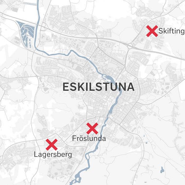 En karta över Eskilstuna med områdena Skiftinge, Lagersberg och Fröslunda markerade med kryss.