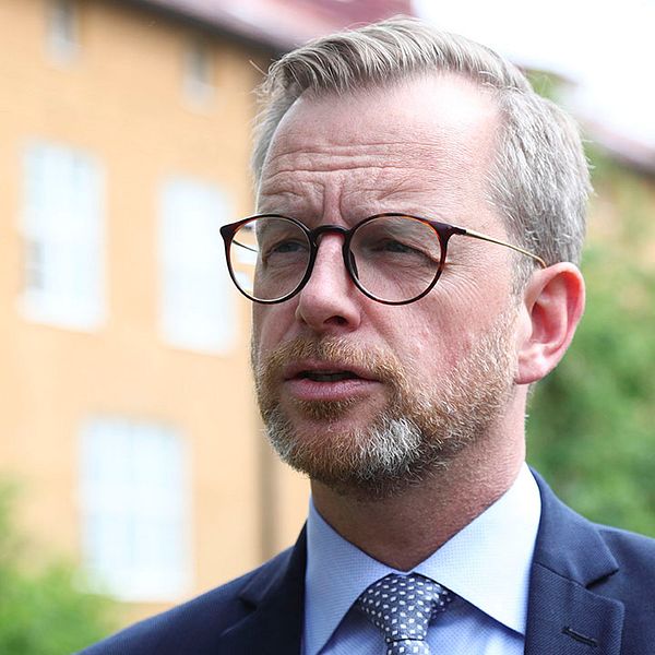 Inrikesminister Mikael Damberg höll pressträff på torsdagen där han presenterade regeringens förslag till åtgärder för att bekämpa organiserad brottslighet.