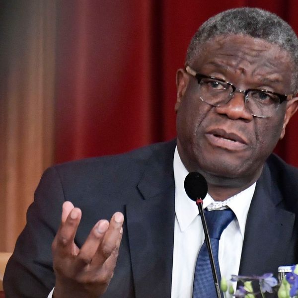 Nobels fredspristagare Denis Mukwege i riksdagshuset för att medverka i ett seminarium med talmannen.