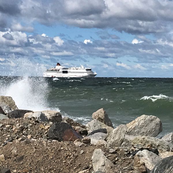 Fartyget ligger fast utanför Gotland