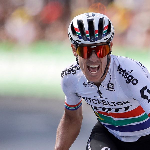 Daryl Impey var först över mållinjen på den nionde etappen av Tour de France.