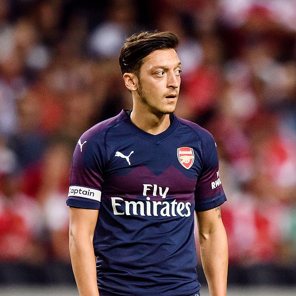 Mesut Özil missar Arsenals premiärmatch på söndag.