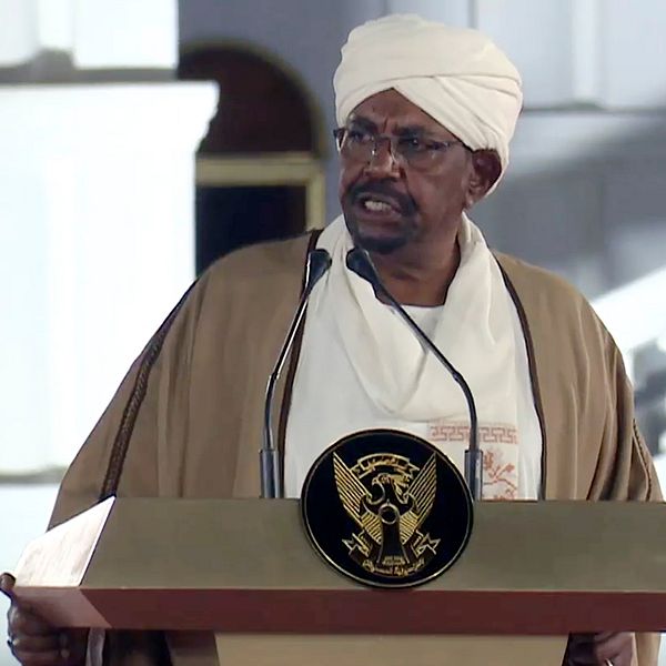 Sudans tidigare president Omar al-Bashir i ett tal från innan han avsattes. Arkivbild.