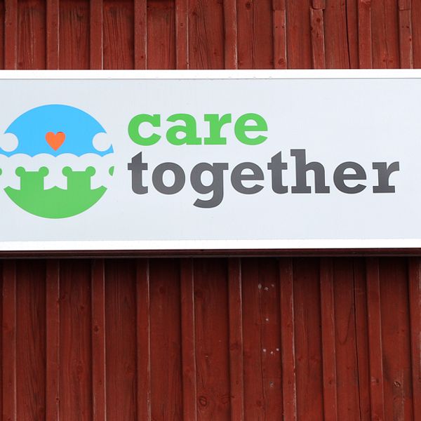 Care Together-skylt