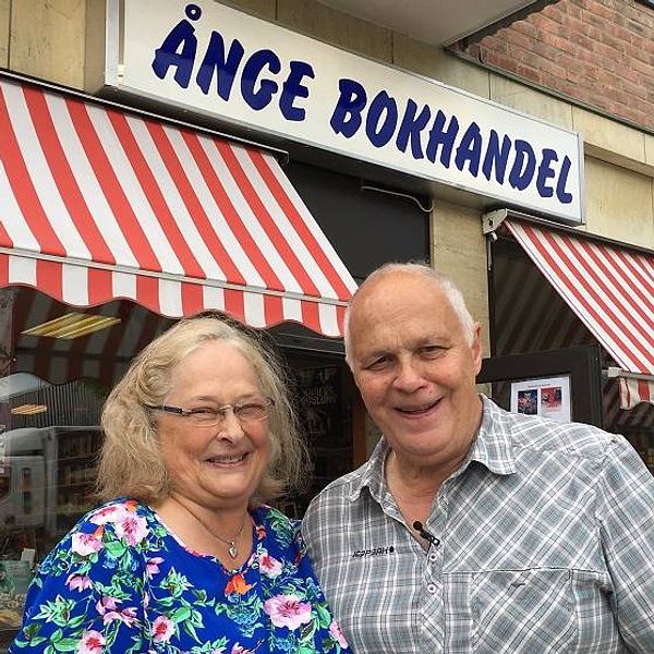 Inger och Bengt Wiklund, ägare till Ånge bokhandel.