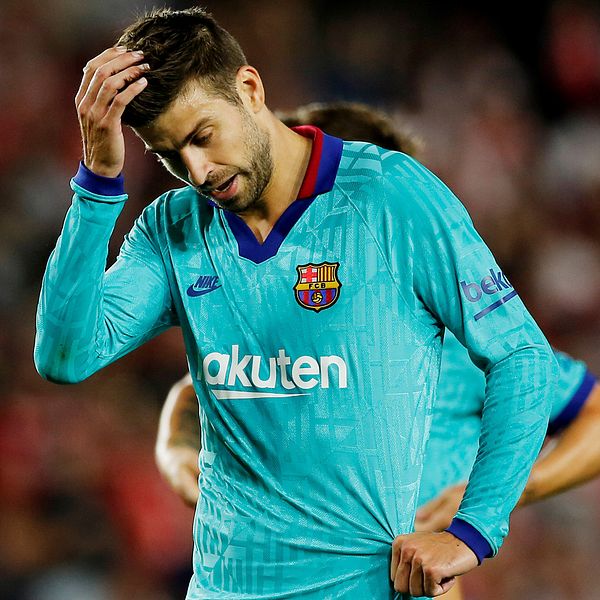 Gerard Piques Barcelona åkte på en överraskande förlust.