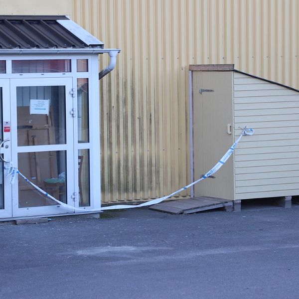Avspärrad dörr i Jordbro