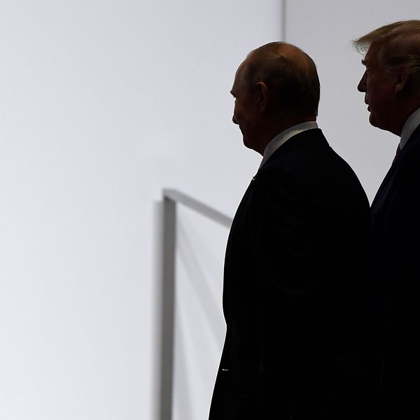 President Donald Trump och Rysslands president Vladimir Putin på G20 mötet i Japan den 28 juni 2019.