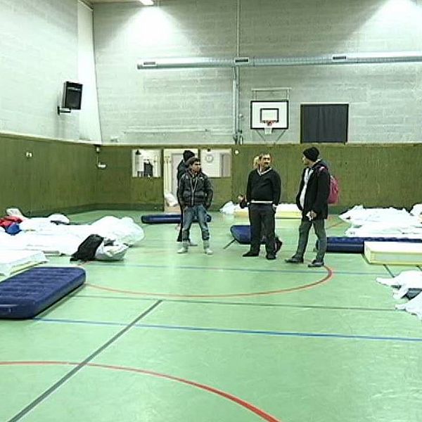 Linköping är en av få städer i landet som har ett speciellt härbärge bara för tiggare. Det är en gymnastiksal i källaren under en kyrka där man lägger ut madrasser på nätterna.
