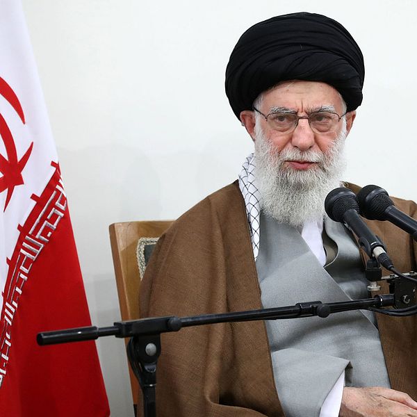 Irans högsta ledare väntas uttala sig om flygkraschen i början av januari under fredagsbönen