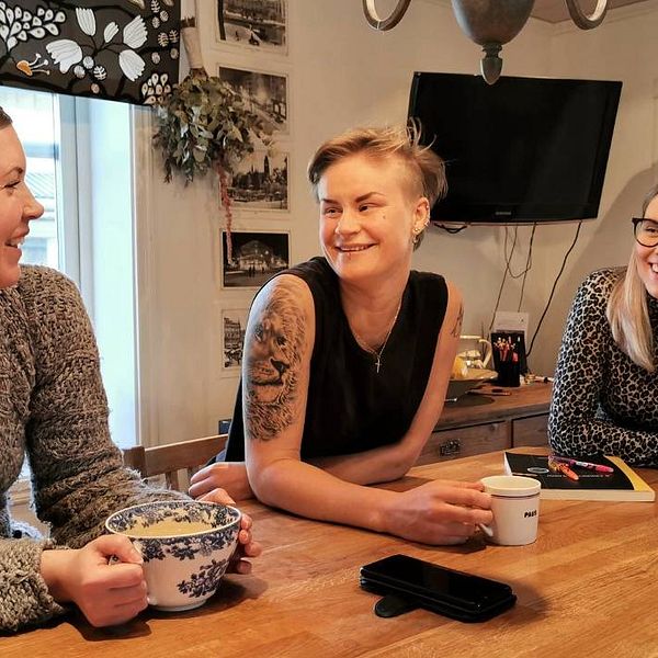 Jenny Olofsson, Pauline Johansson och Ida Andreasson bor kollektivt.