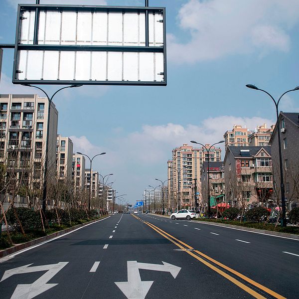 Gatorna ekar tomma i Hangzhou, där karantänregler infördes den 5 februari.