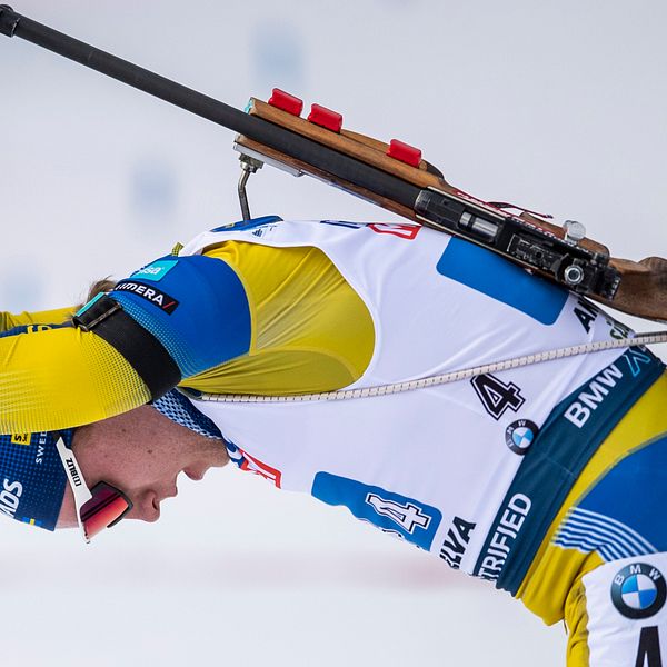 Sebastian Samuelsson fick en tuff start på skidskytte-VM.