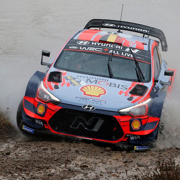 Thierry Neuville och Nicolas Gilsoul under Svenska Rallyt 2020