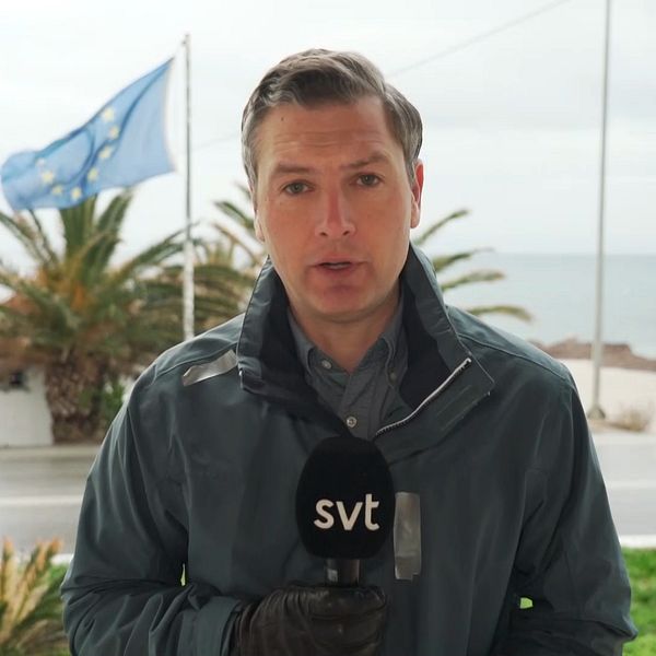 SVT:s Europakorrespondent, Christoffer Wendick är på den grekiska ön Lesbos dit många flyktingar söker sig på vägen in till Europa. 
– Alla är frustrerade på nivåer som jag inte upplevt när jag varit här tidigare och besökt, säger han i SVT:s Morgonstudion.