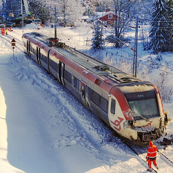 Krockskadat passagerartåg öster om Hofors.