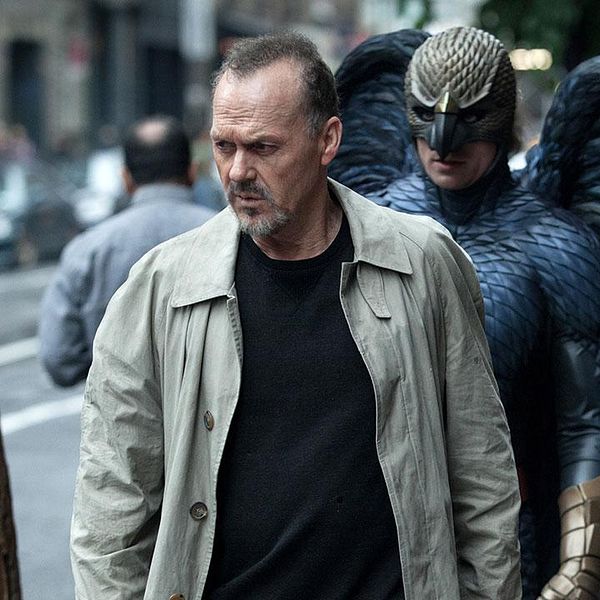 Michael Keaton i rollen som Riggan Thomson förföljs av sin tidigare rollkaraktär Birdman.