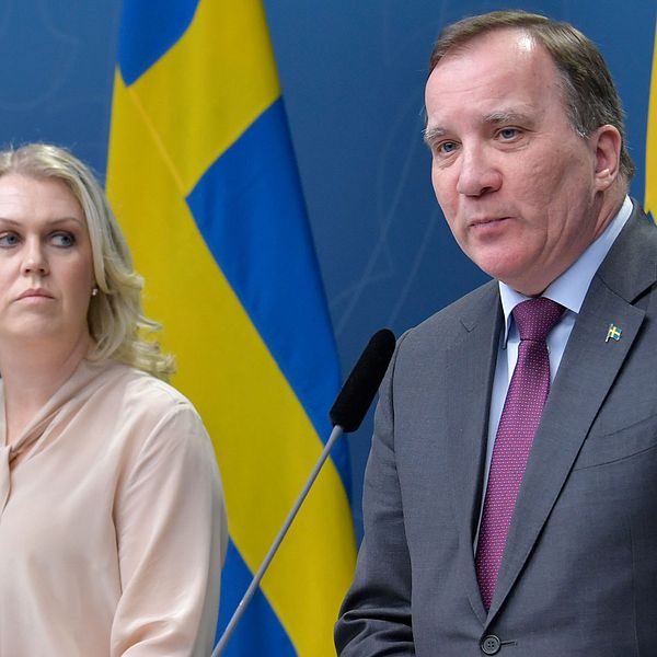 Socialminister Lena Hallengren och statsminister Stefan Löfven