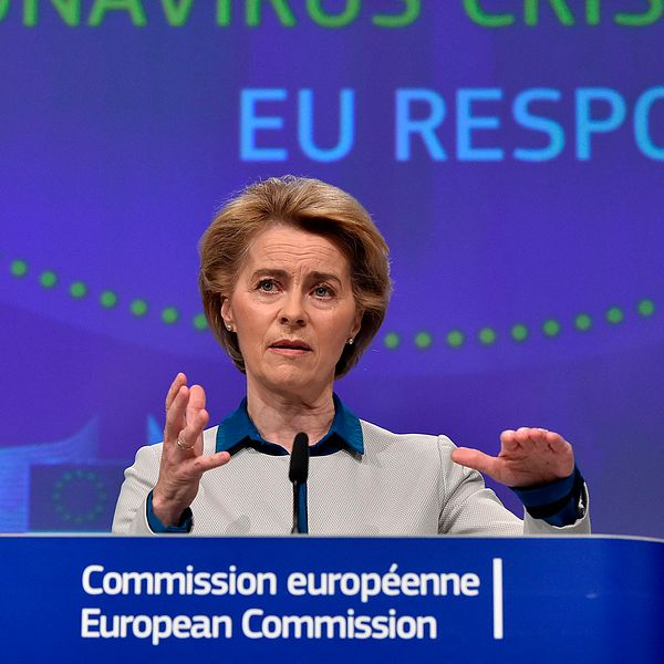 Under ett digitalt extramöte ber EU-kommissionens ordförande Ursula von der Leyen Italien om ursäkt för EU:s sena agerande när smittspridningen påbörjades i Italien.<