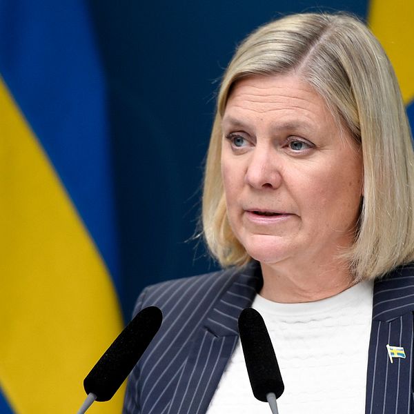 Finansminister Magdalena Andersson (S) håller pressträff.