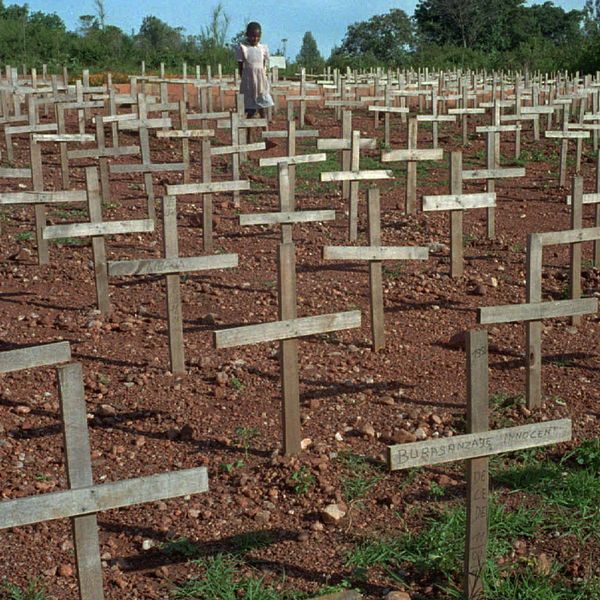 Kabuga anklagas för att ha finansierat milisen som mördade över 800 000 tutsis.