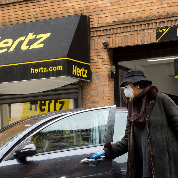 Hertz biluthyrning i centrala New York.