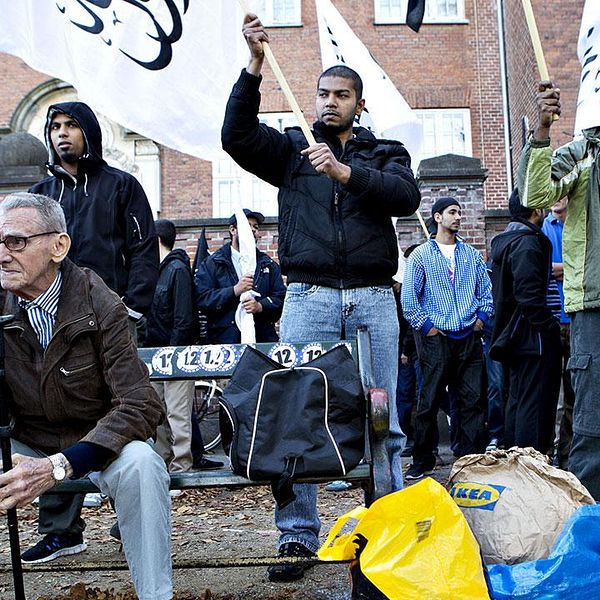 Hizb ut-Tahrir demonstrerar mot en film i Köpenhamn.
