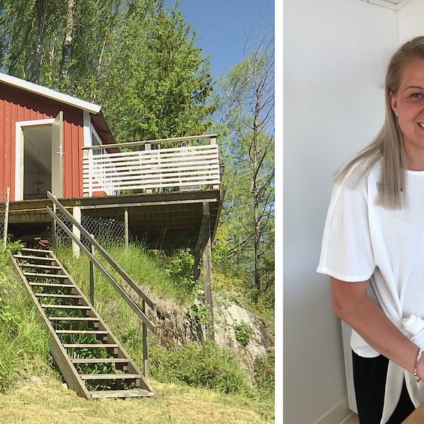 Till vänster i bild en sommarstuga ovanför en trätrappa. och till höger en Sara Nilsson med ljust hår ch vit t-shirt.