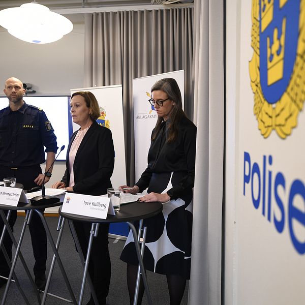Björn Eriksson, kriminalinspektör vid nationella operativa avdelningen på polisen och åklagarna Annika Wennerström, och Tove Kullberg. Arkivbild