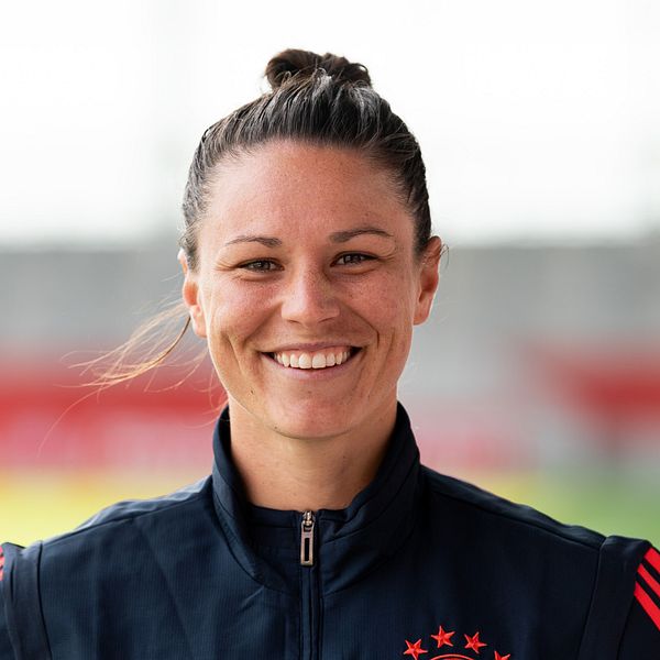 Australiensiske landslagsspelaren Emily Gielnik ansluter från Bayern München