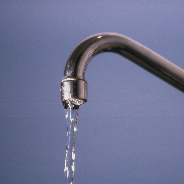 Dricksvatten tillverkas av grundvatten.
