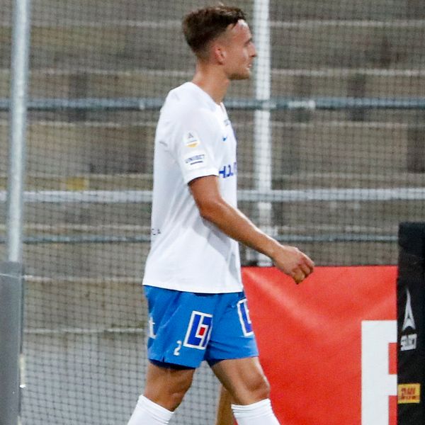 Hammarbys Abbe Khalili jublar efter att ha gjort 1-2 på övertid under torsdagens fotbollsmatch i allsvenskan mellan IFK Norrköping FK och Hammarby IF på Östgötaporten i Norrköping.