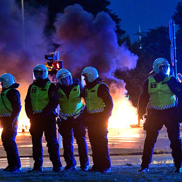 Poliser i Rosengård.