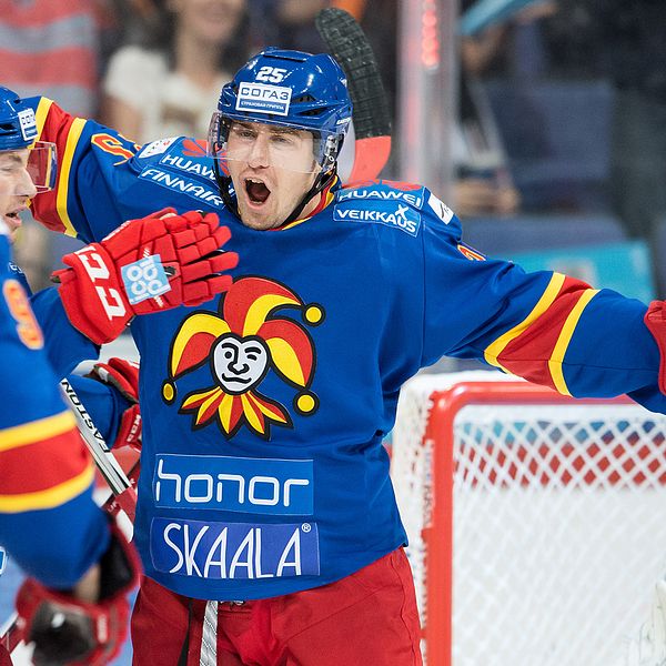 Jokerits Pekka Jormakka firar under en KHL-match 2015. Arkivbild.
