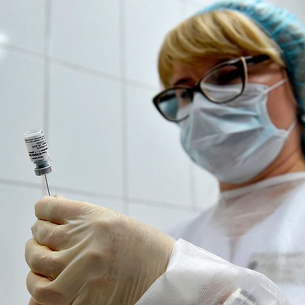 Ryssland testar sitt vaccin Sputnik V.