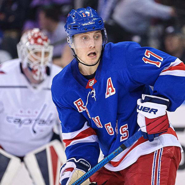 Jesper Fast under en match för New York Rangers.