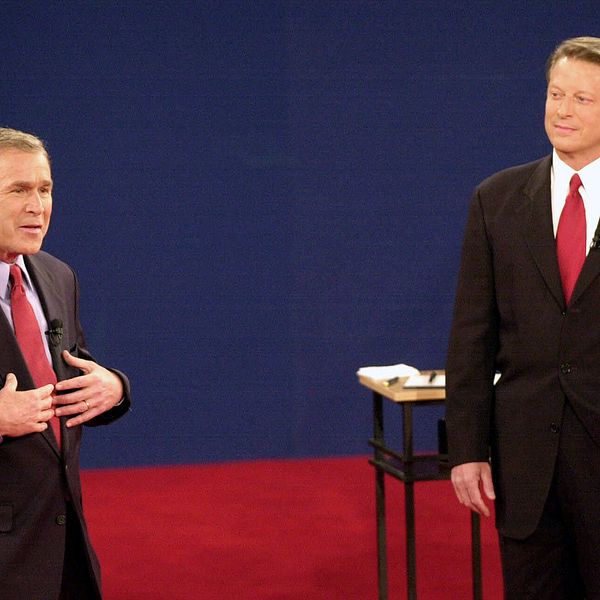 George W Bush och Al Gore under valrörelsen 2000.