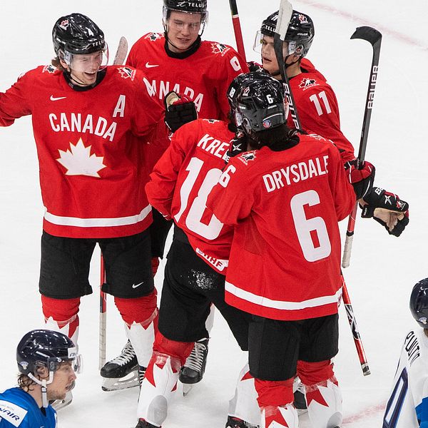 Kanada var överlägset i gruppfinalen mot Kanada.