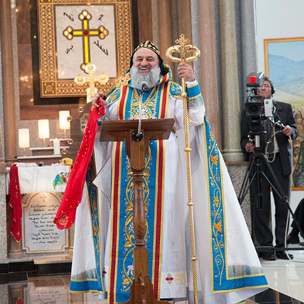 Den syrisk ortodoxa kyrkans högsta andliga ledare, patriark Ignatius Aphrem II, besöker Södertälje